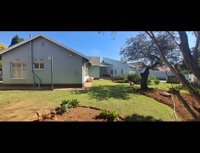 3 BEDROOM HOUSE FOR SALE IN KRUGERSRUS